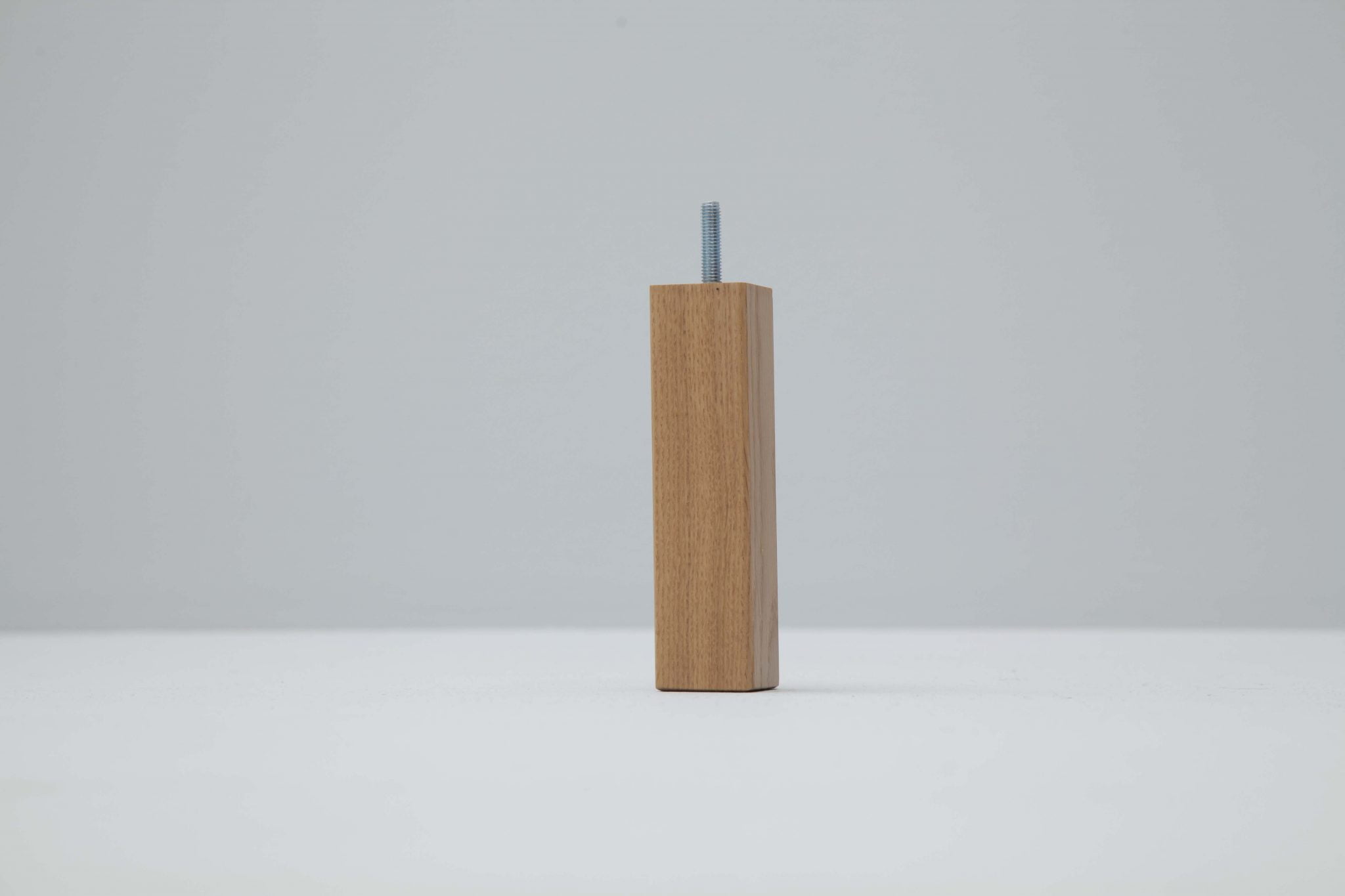 Arena_4x4_15cm_lakkert-eik_lacquered-oak