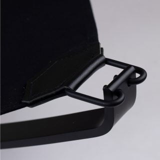 Square_Falcon_Detalj_Sortsort-320x320