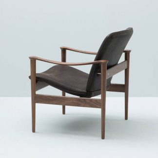 Hjelle modell 711 valnøtt Hemsen 19 black